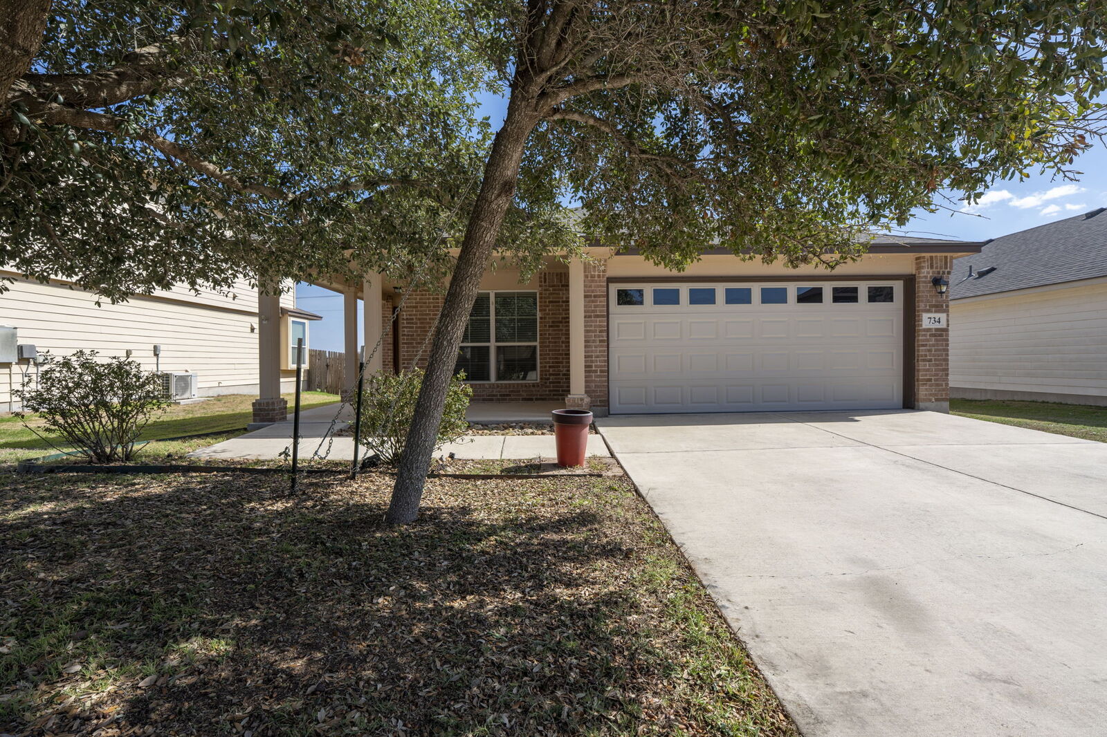 Property Photo: 734 Wolfeton Way TX 78130