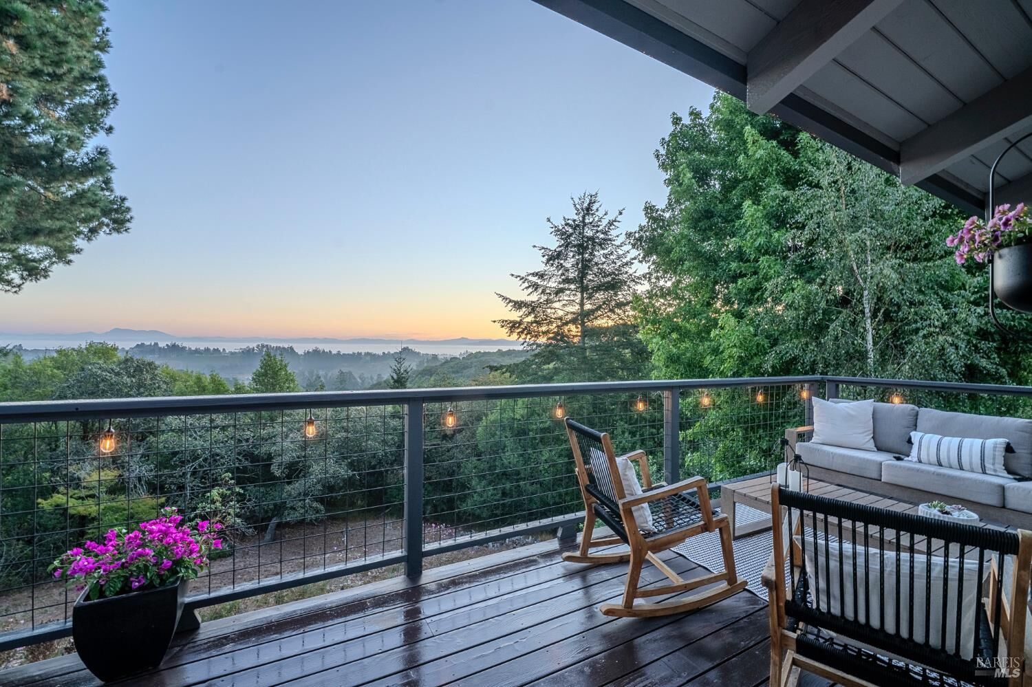 Property Photo:  3370 Pharoahs Lane  CA 95472 