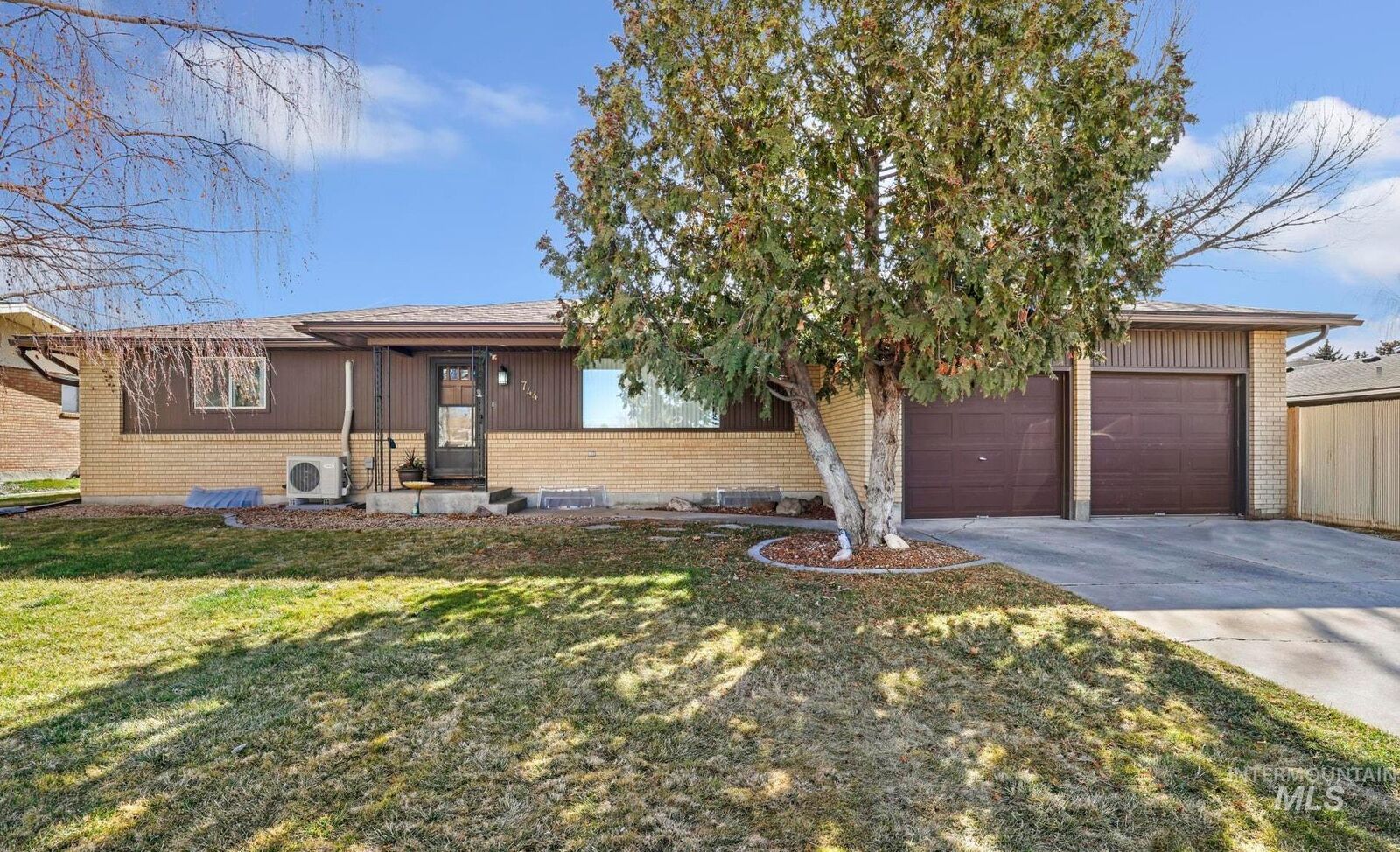 Property Photo:  744 Northview Drive  ID 83301 