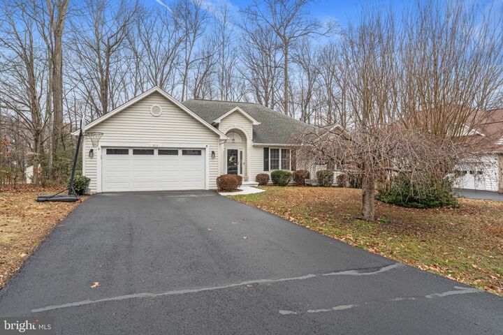 Property Photo:  10111 Oat Lands Place  VA 22408 