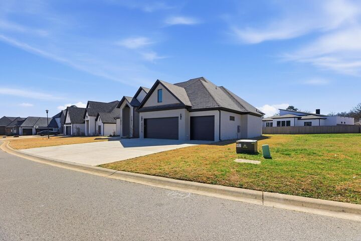 Property Photo:  6856 Hilo Avenue  AR 72019 