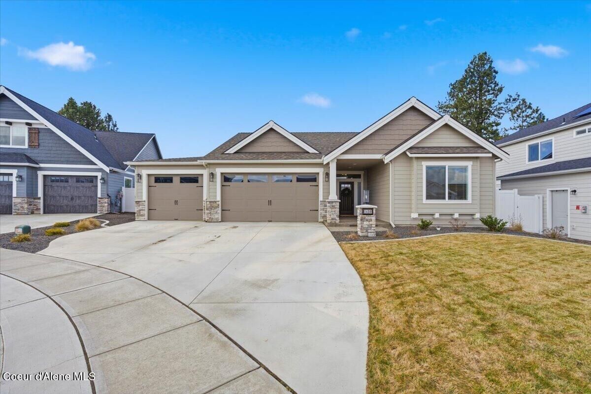 Property Photo: 1420 S Aspen Ct WA 99016
