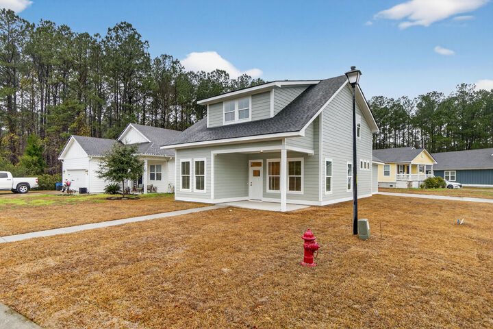 Property Photo: 102 Brightwood Drive SC 29450