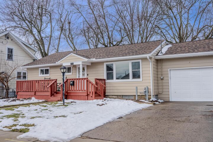 Property Photo: 151 Barnhart Street OH 43302