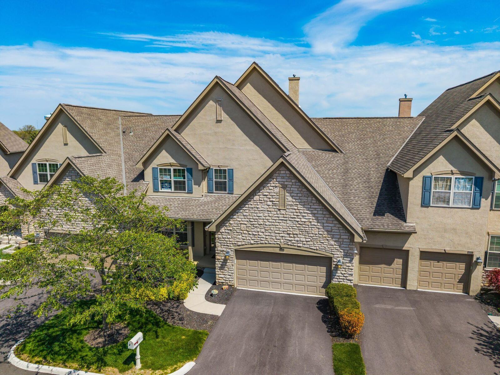 Property Photo:  8033 Hillingdon Drive  OH 43065 