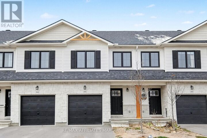 Property Photo: 44 Whitcomb Crescent ON K7A 0C0