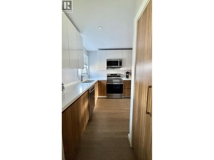 Property Photo: 1425 Nalabila Boulevard 24 BC V8C 1E4