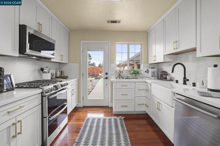 Property Photo:  1536 Lavetta Way  CA 94521 