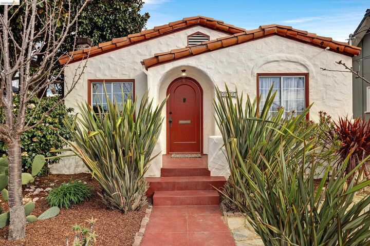 Property Photo:  658 32nd St  CA 94804 