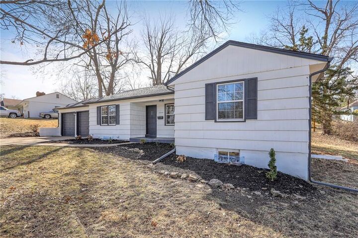 Property Photo:  10509 E 57th Terrace  MO 64133 