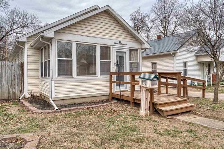 Property Photo: 1317 Lodge Avenue IN 47714