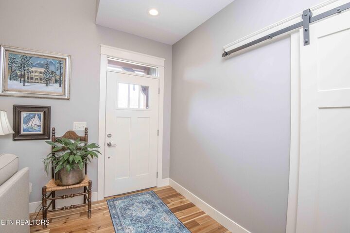 Property Photo:  323 Lakeview Cove Drive  TN 37774 