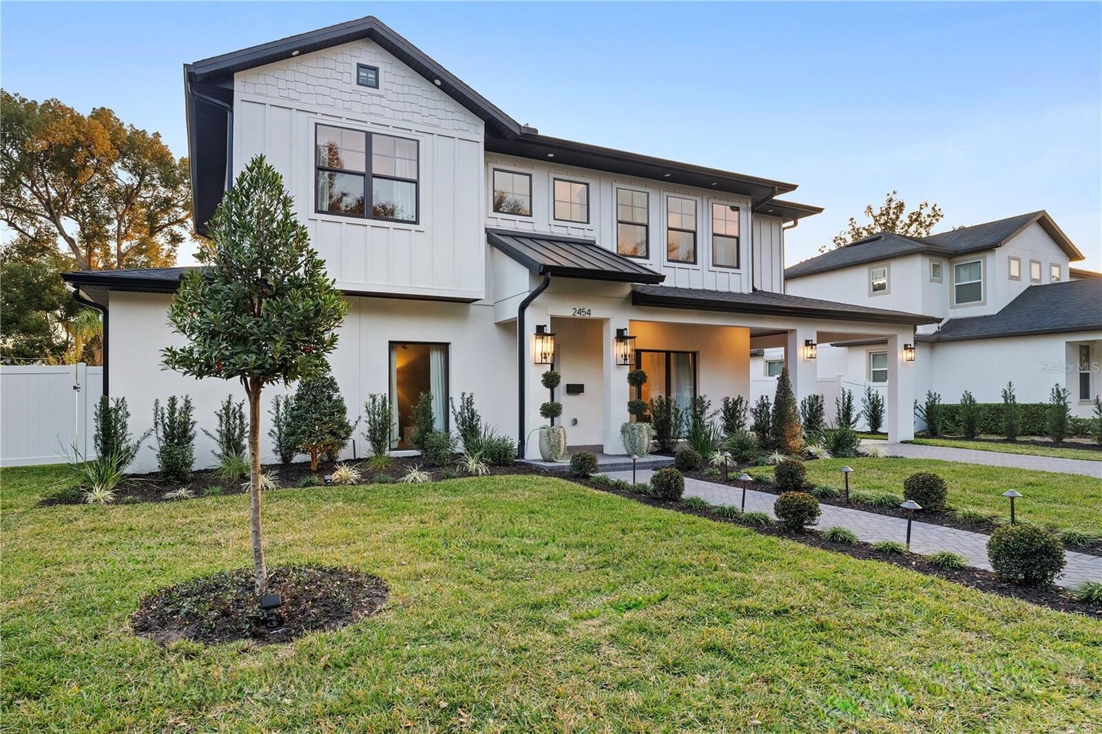 Property Photo: 2454 Brookshire Avenue FL 32792