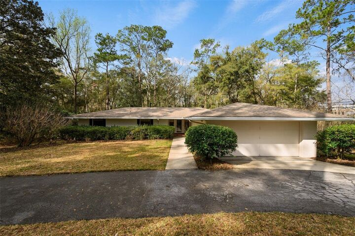 Property Photo:  412 NW 46th Street  FL 32607 