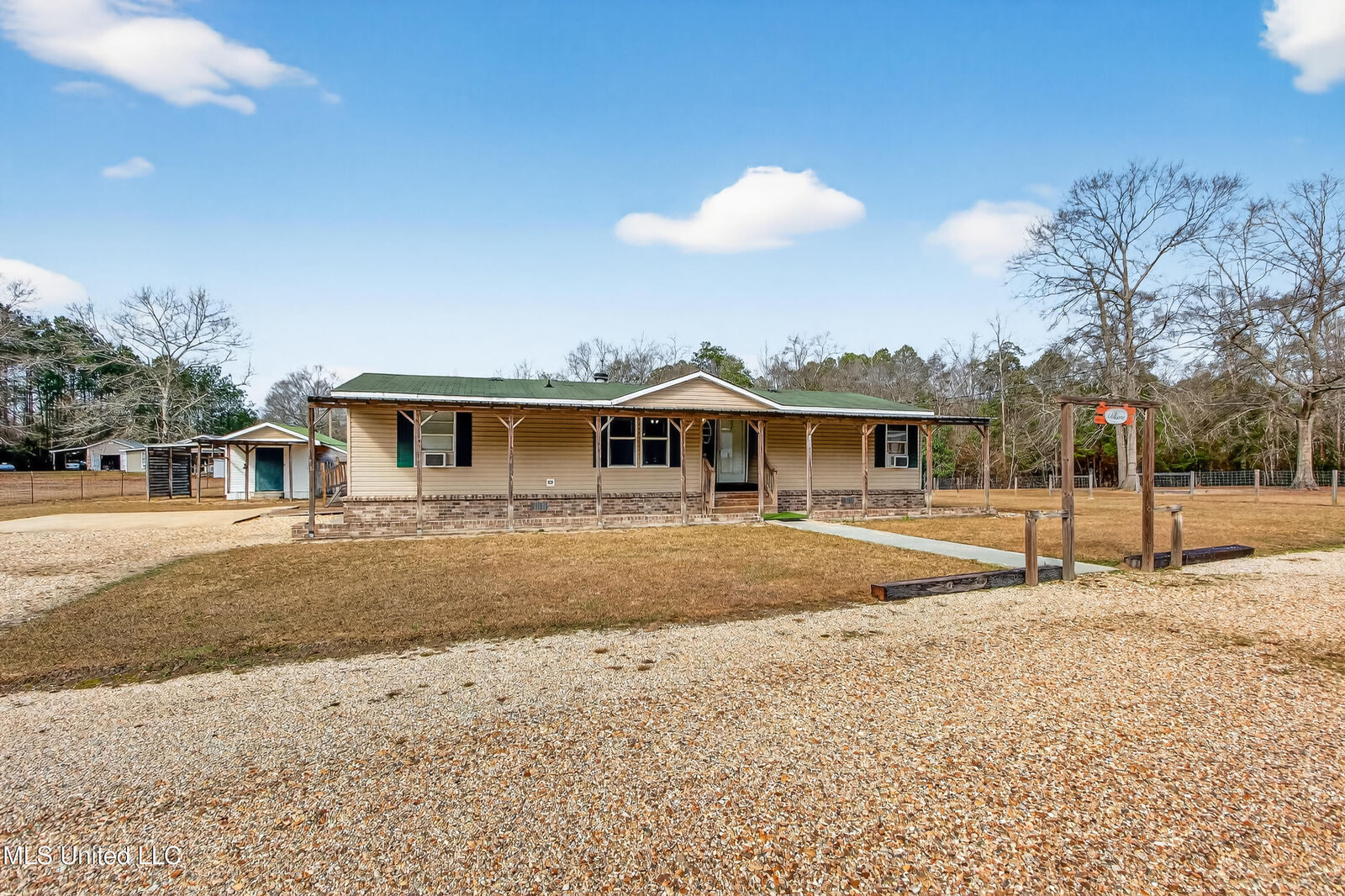 Property Photo:  121 Lavelle Odom Road  MS 39470 