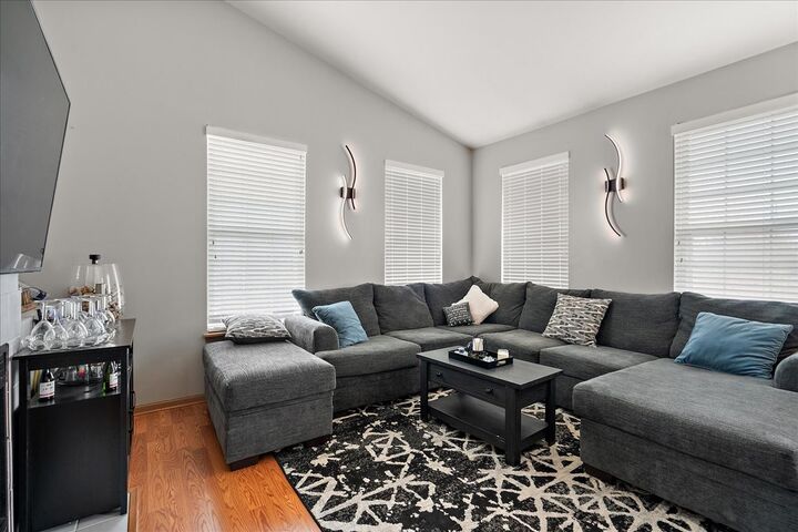 Property Photo:  2941 Woodside Drive 0  IL 60431 