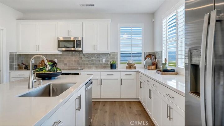 Property Photo:  2612 E Hyde Paseo  CA 91762 