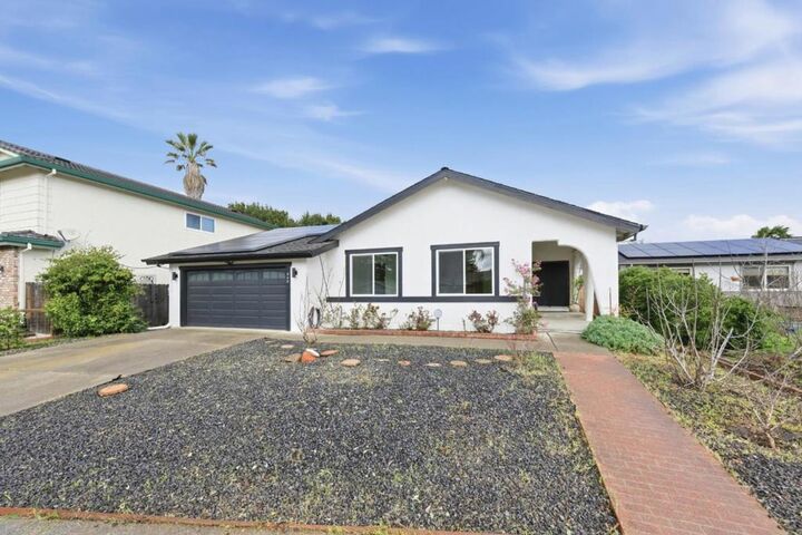Property Photo:  843 Cedarwood Lane  CA 94954 