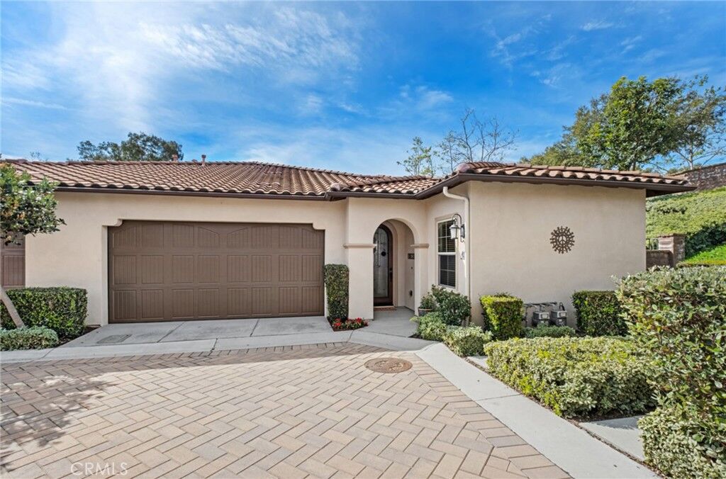 Property Photo:  45 Galan St  CA 92694 