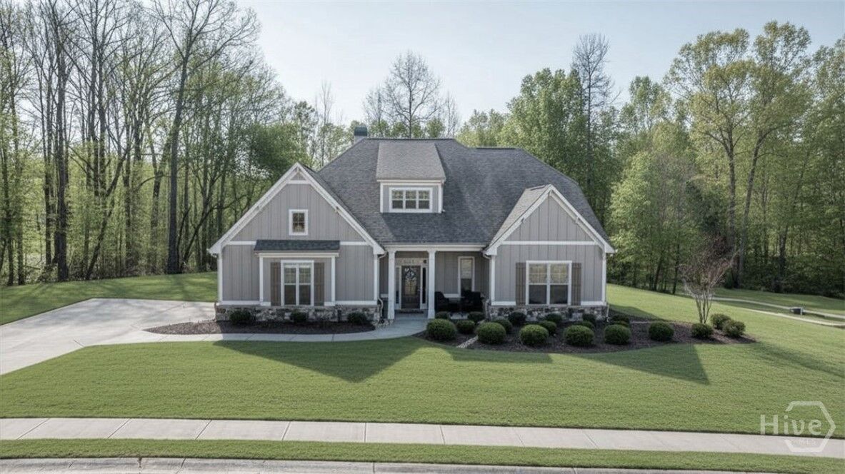 Property Photo:  309 Sterling Lake Way  GA 30549 