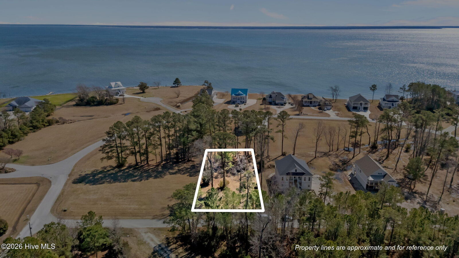 Property Photo: 4005 Tarpon Drive NC 28571