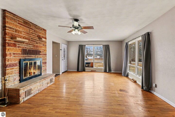 Property Photo:  4820 W Lincoln Road  MI 48801 