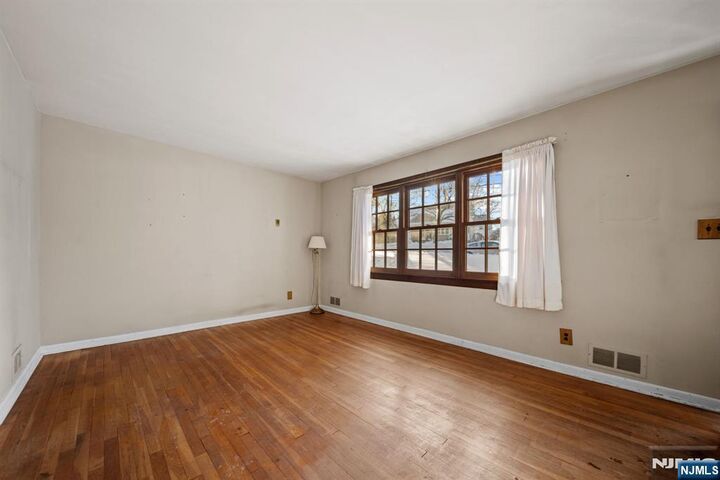 Property Photo:  212 Spruce Street  NJ 07432 