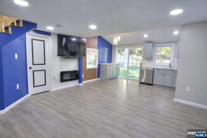 Property Photo:  31 Station Road  NJ 07834 