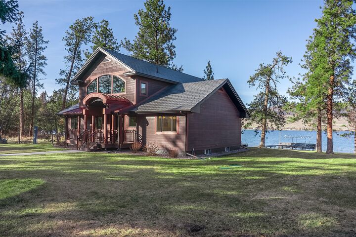 Property Photo:  46274 Meadowlark Lane  MT 59910 