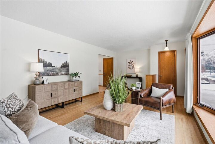 Property Photo:  2620 Roth Place  MN 55110 