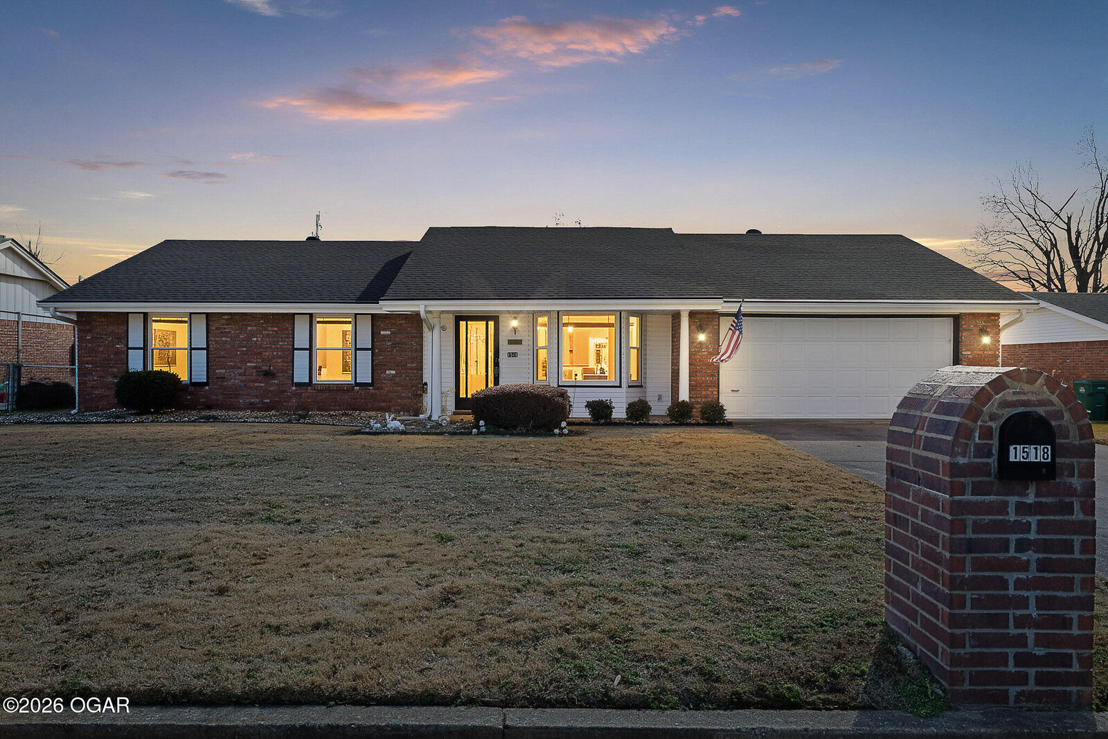 Property Photo:  1518 W Magnolia Street  AR 72756 