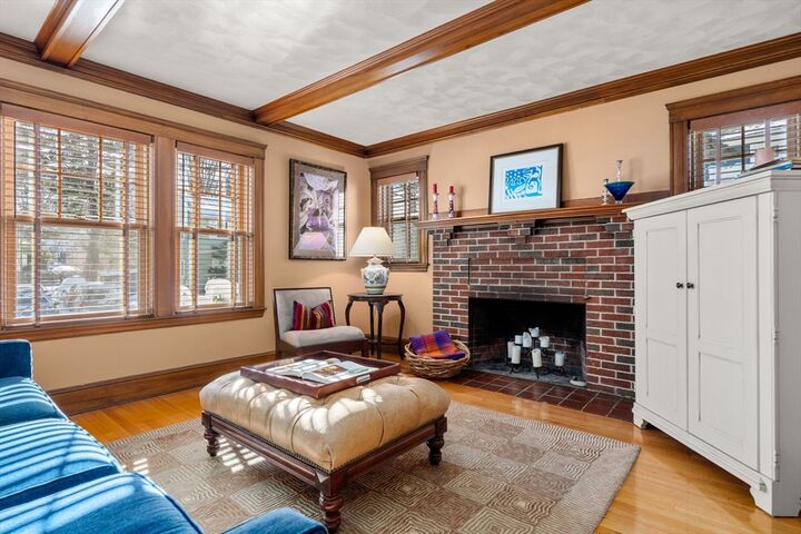 Property Photo:  23 Newman Way 1  MA 02476 