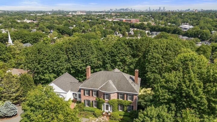 Property Photo:  21 Wellington Lane  MA 02478 