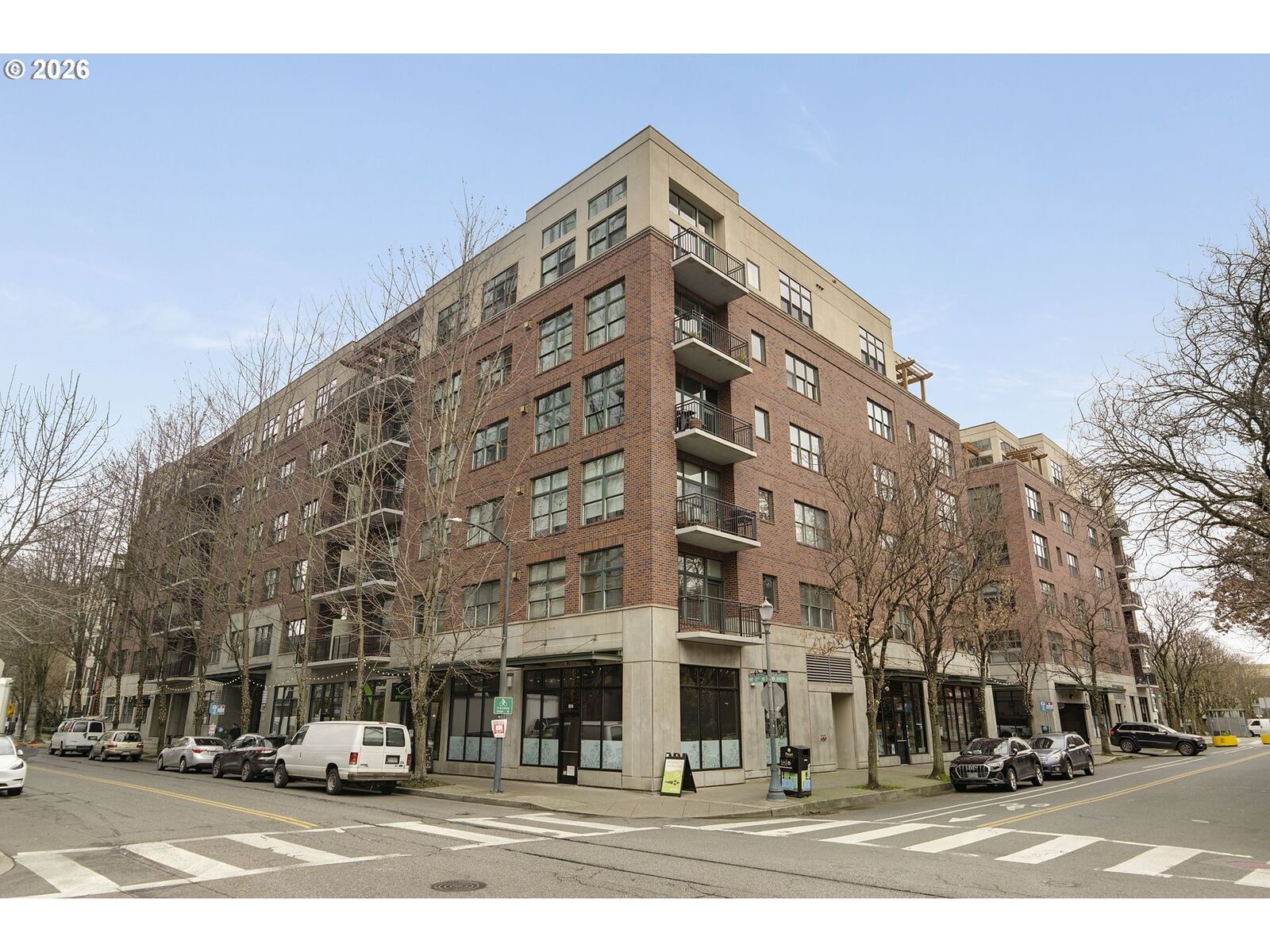 Property Photo:  820 NW 12th Ave 218  OR 97209 