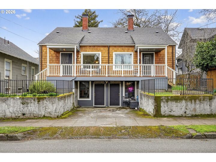 Property Photo:  921/927 NE Prescott St  OR 97211 