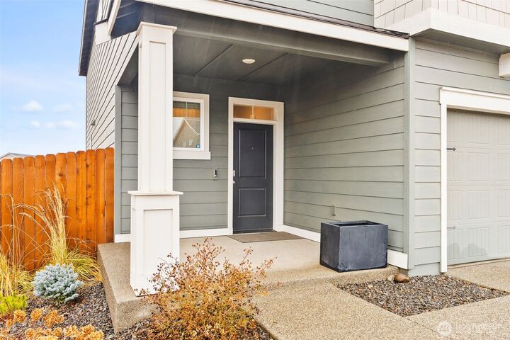 Property Photo:  2980  Longhorn Loop  WA 98926 