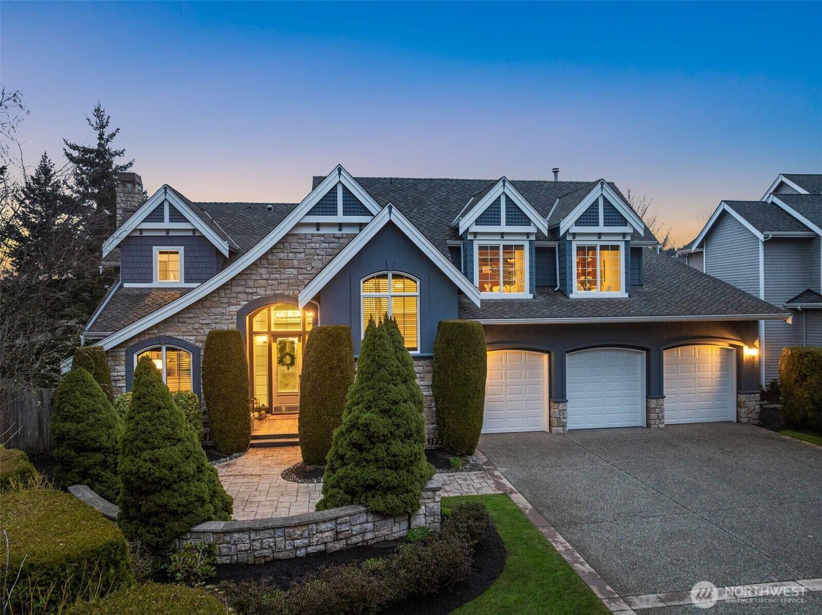 Property Photo: 8242 154th Avenue SE WA 98059