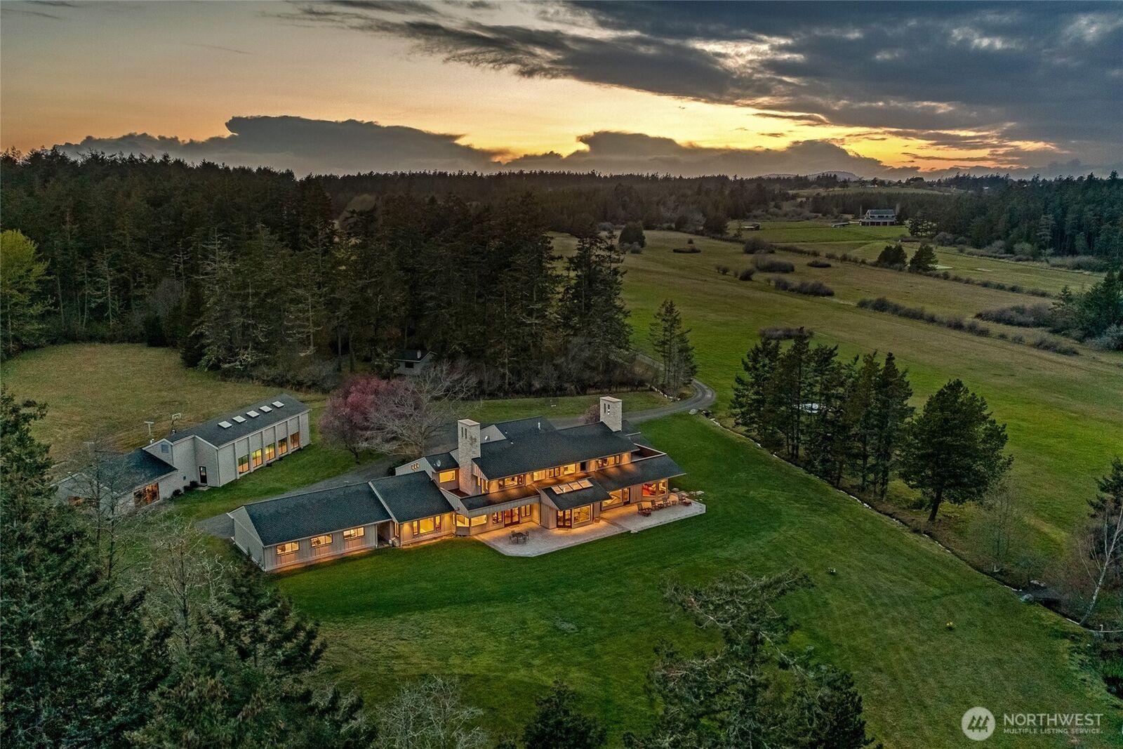 Property Photo: 735 Rosler Road WA 98250