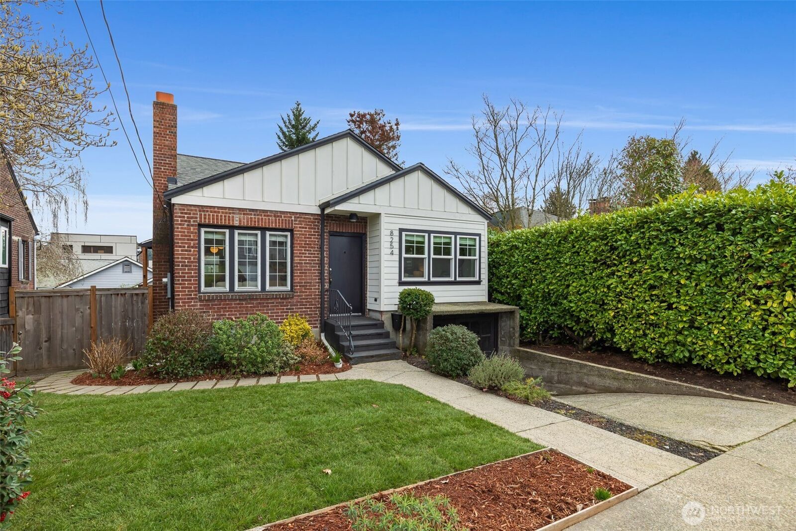 Property Photo:  8254  Interlake Avenue N  WA 98103 