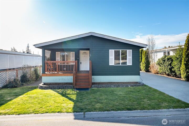 Property Photo:  225 NE Ernst Street 73  WA 98277 