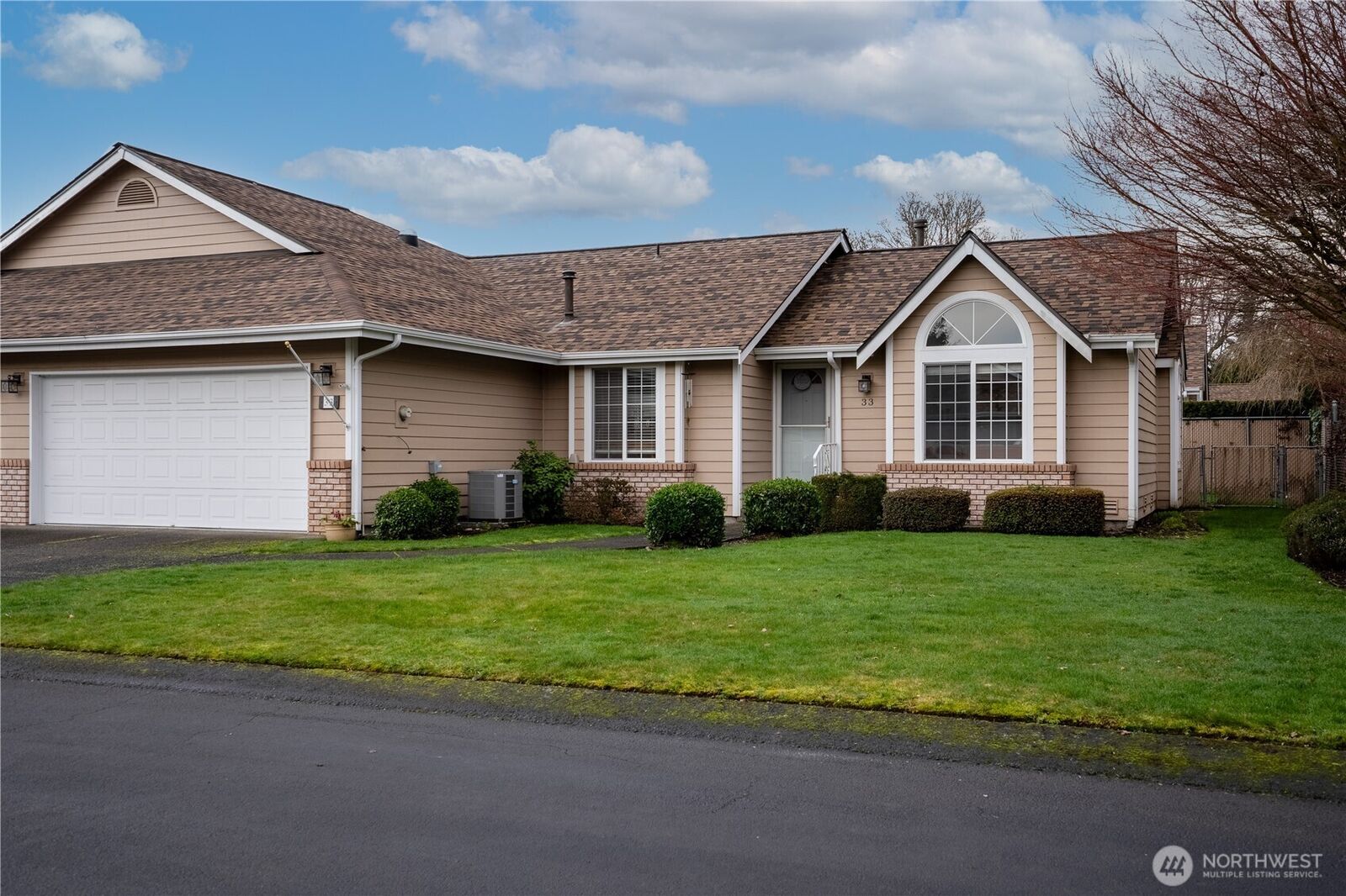 Property Photo: 33 Lakewood Oaks Drive SW WA 98499