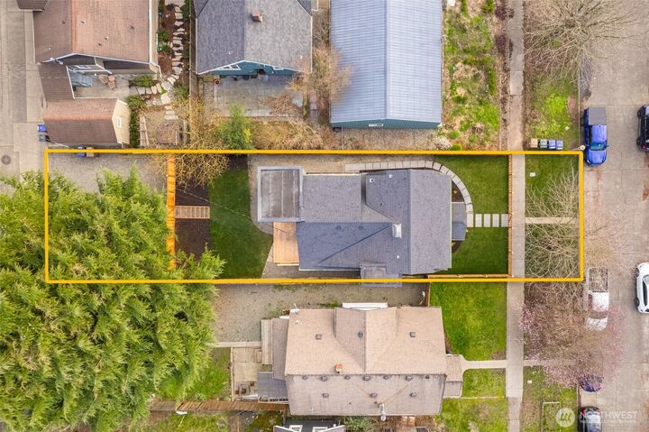 Property Photo:  949 S Ridgewood Avenue  WA 98405 