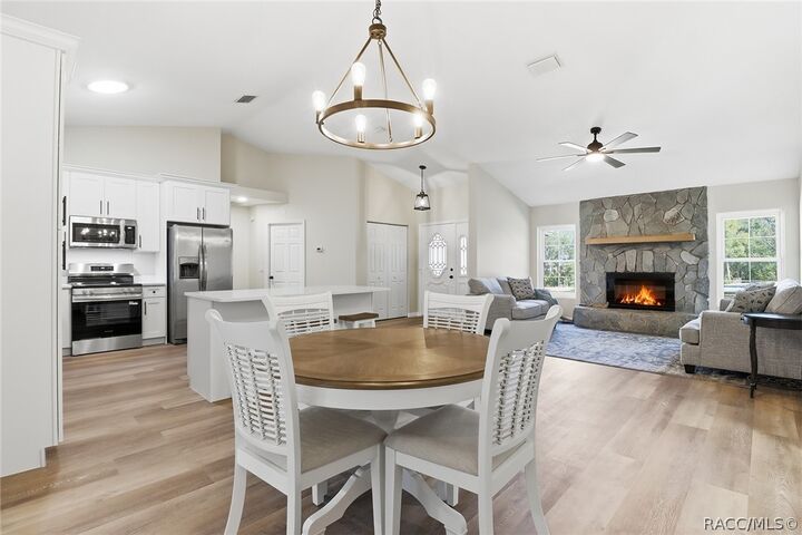 Property Photo:  1684 W Olympia Street  FL 34442 