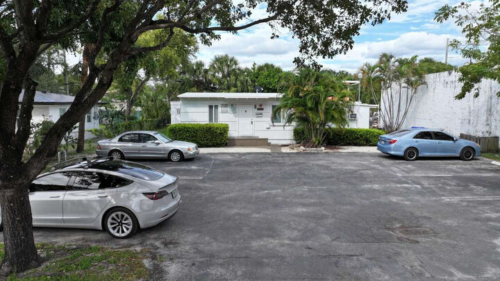 Property Photo:  211 SW 2nd Court  FL 33060 