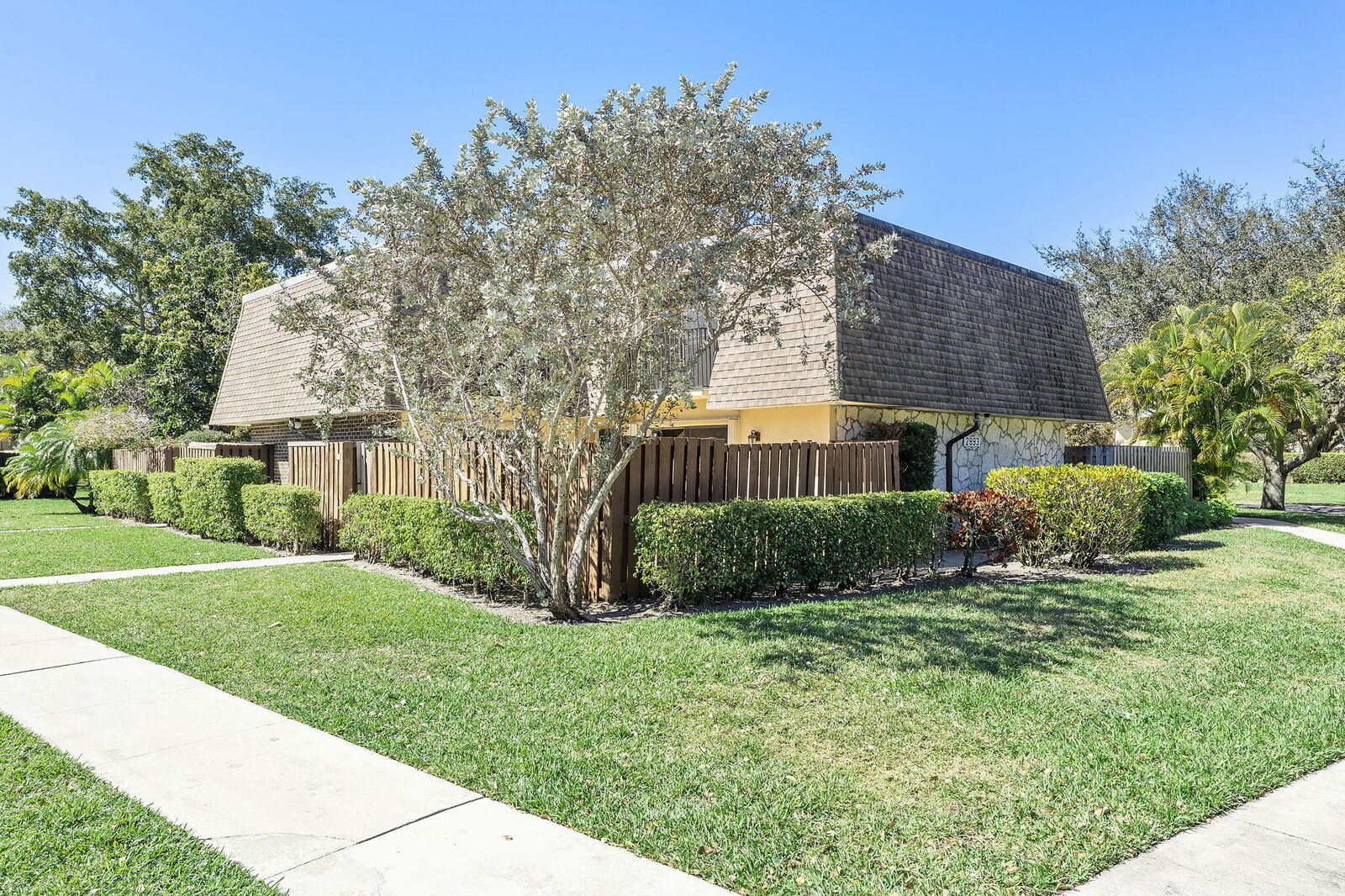 Property Photo: 2893 SW 22nd Circle 46C FL 33445