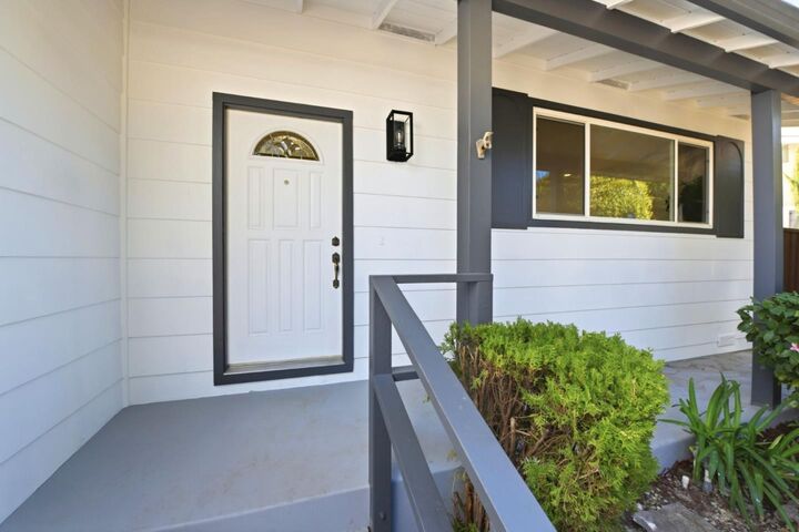 Property Photo: 7544 Highland Oaks Drive CA 94588