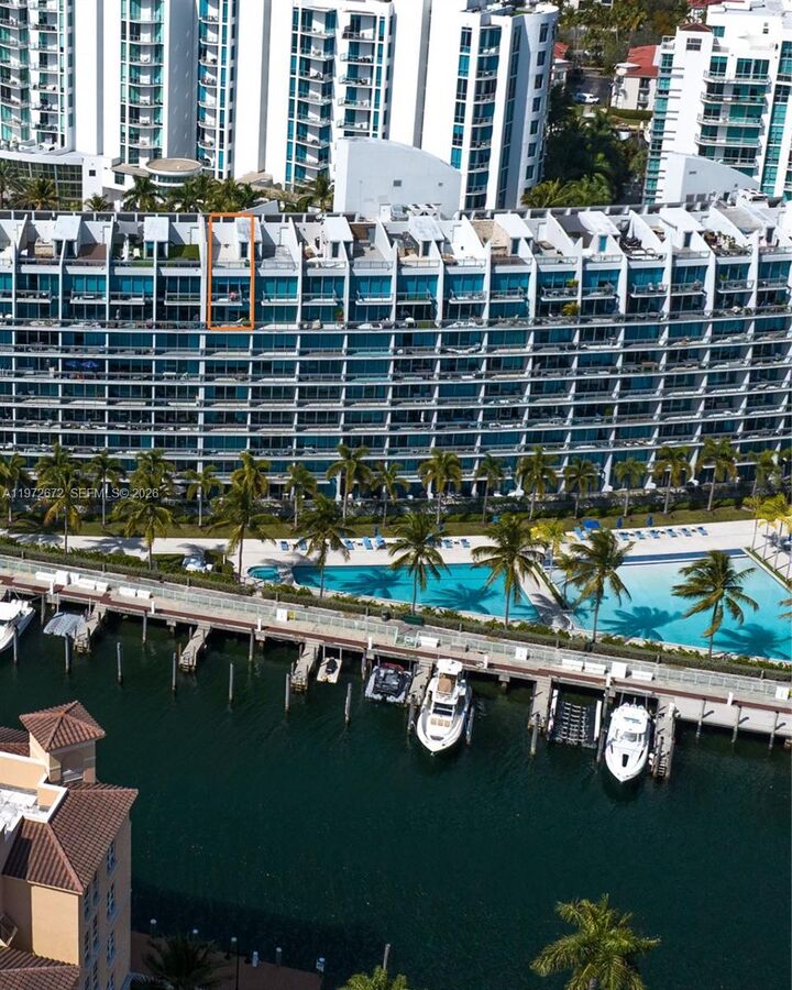 Property Photo:  2950 NE 188th St 534  FL 33180 