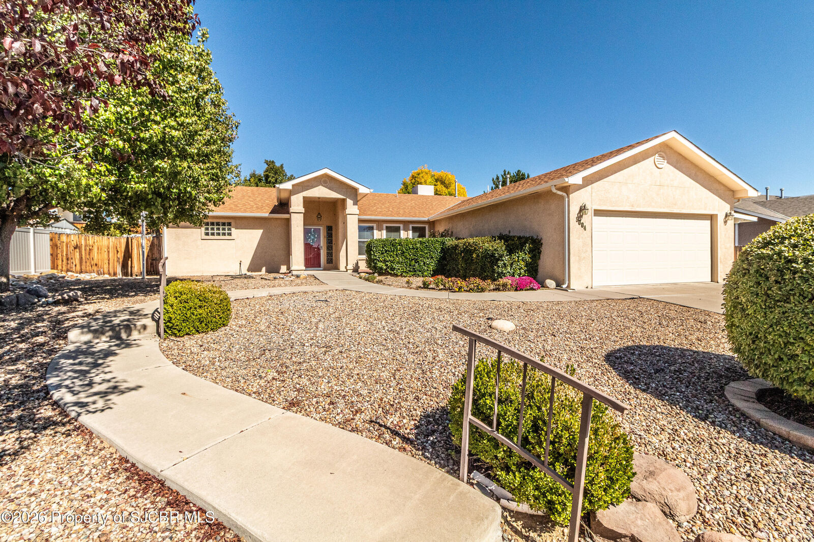 Property Photo:  5004 E Carolcreste Drive  NM 87402 