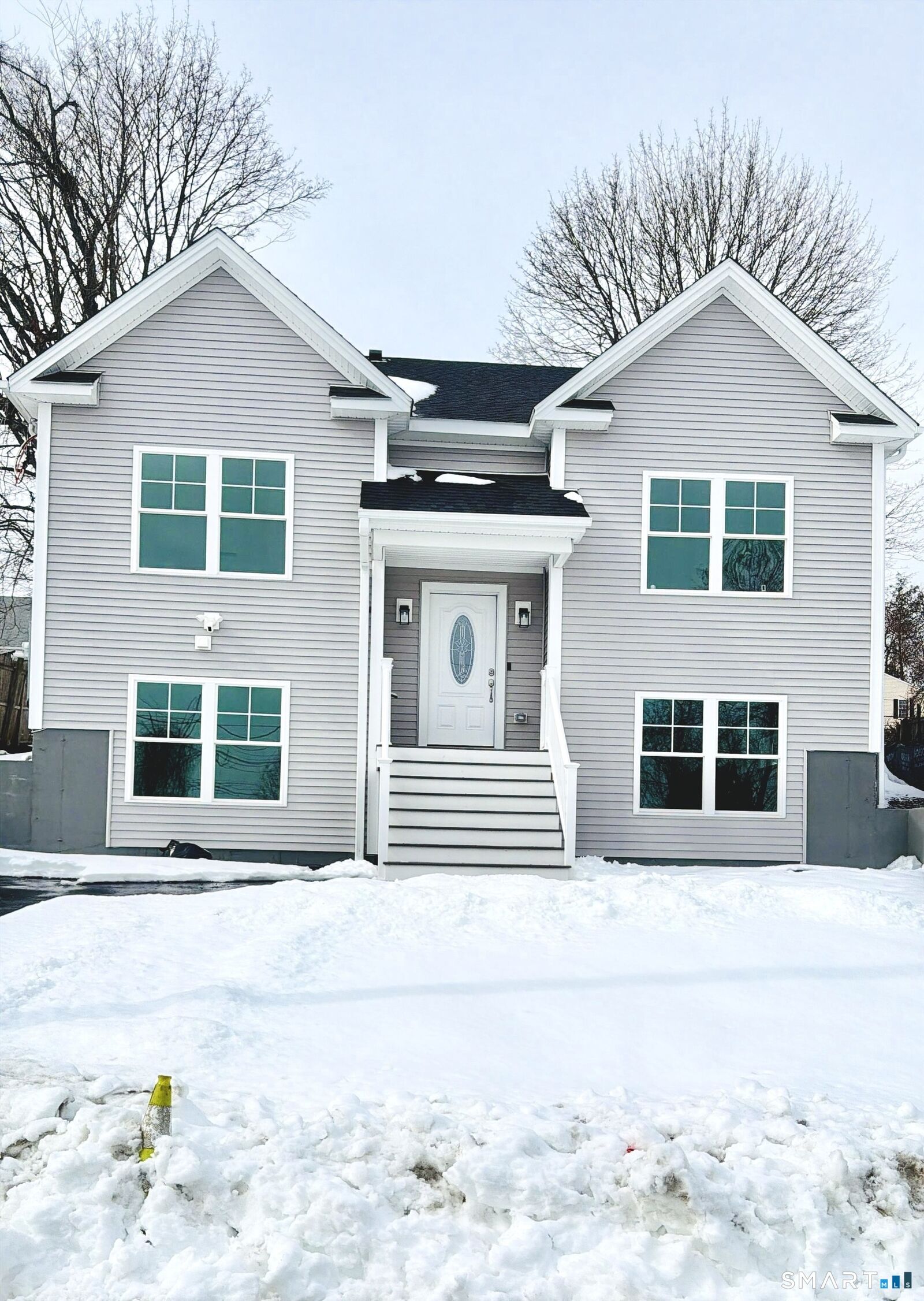 Property Photo:  285 Hillcrest Road  CT 06606 