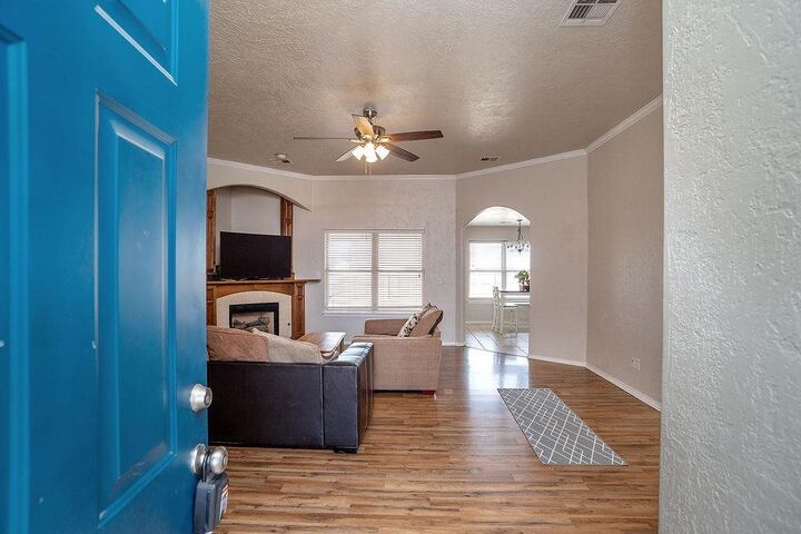 Property Photo:  1220 E Emma Lane  OK 74075 